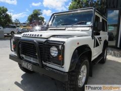 Photo of the vehicle Land Rover Defender