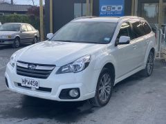 Photo of the vehicle Subaru Outback