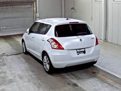 Photo of the vehicle Suzuki Swift