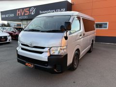 Photo of the vehicle Toyota HiAce