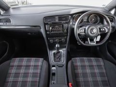 Photo of the vehicle Volkswagen Golf