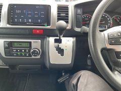 Photo of the vehicle Toyota HiAce