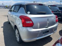 Photo of the vehicle Suzuki Swift