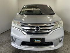 Photo of the vehicle Nissan Serena