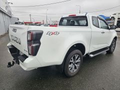 Photo of the vehicle Isuzu D-Max