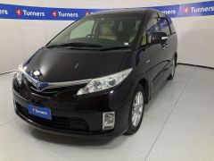 Photo of the vehicle Toyota Estima