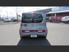 Photo of the vehicle Nissan Cube