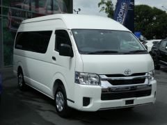 Photo of the vehicle Toyota HiAce