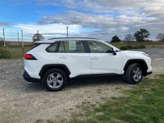 Photo of the vehicle Toyota RAV4