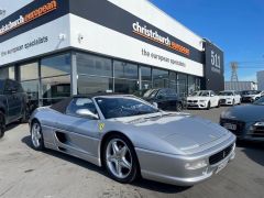 Photo of the vehicle Ferrari F355