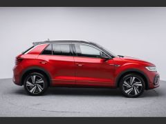 Photo of the vehicle Volkswagen T-Roc