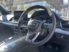 Photo of the vehicle Audi Q5