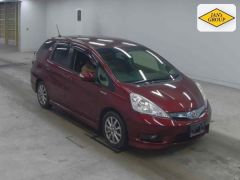 Photo of the vehicle Honda Fit