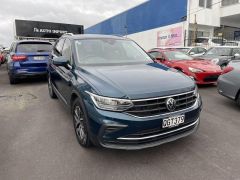 Photo of the vehicle Volkswagen Tiguan