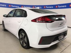 Photo of the vehicle Hyundai IONIQ