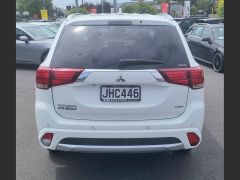 Photo of the vehicle Mitsubishi Outlander