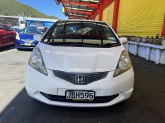 Photo of the vehicle Honda Fit