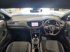 Photo of the vehicle Volkswagen T-Roc