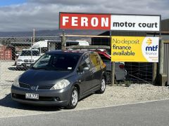 Photo of the vehicle Nissan Tiida