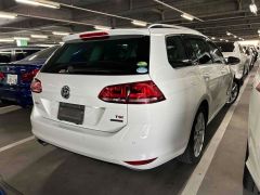 Photo of the vehicle Volkswagen Golf