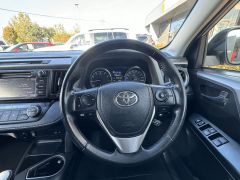 Photo of the vehicle Toyota RAV4