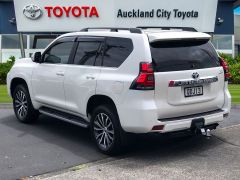 Photo of the vehicle Toyota Land Cruiser Prado