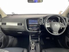 Photo of the vehicle Mitsubishi Outlander