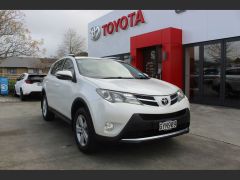 Photo of the vehicle Toyota RAV4