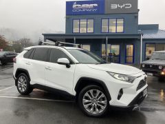 Photo of the vehicle Toyota RAV4