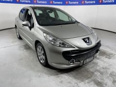 Photo of the vehicle Peugeot 207