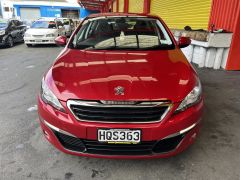 Photo of the vehicle Peugeot 308