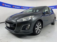 Photo of the vehicle Peugeot 308