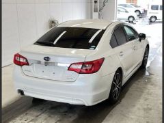 Photo of the vehicle Subaru Legacy