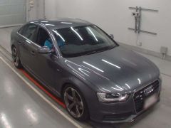 Photo of the vehicle Audi A4