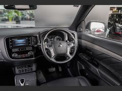 Photo of the vehicle Mitsubishi Outlander