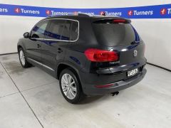 Photo of the vehicle Volkswagen Tiguan