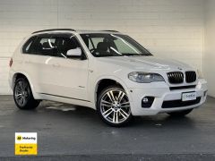 Photo of the vehicle BMW X5