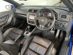 Photo of the vehicle Volkswagen Eos