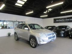 Photo of the vehicle Toyota RAV4