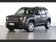 Photo of the vehicle Jeep Renegade