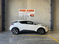 Photo of the vehicle Toyota C-HR