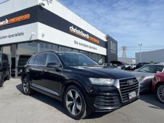 Photo of the vehicle Audi Q7