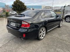 Photo of the vehicle Subaru Legacy