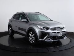 Photo of the vehicle Kia Stonic