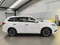 Photo of the vehicle Mitsubishi Outlander