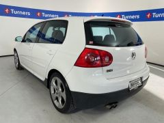 Photo of the vehicle Volkswagen Golf