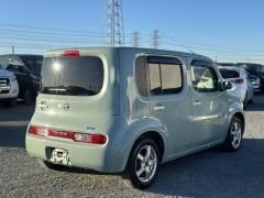 Photo of the vehicle Nissan Cube