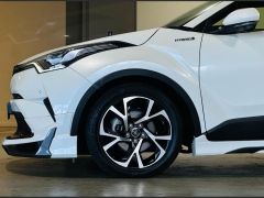 Photo of the vehicle Toyota C-HR