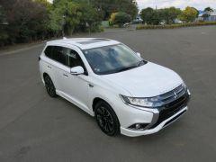 Photo of the vehicle Mitsubishi Outlander