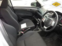 Photo of the vehicle Suzuki Swift